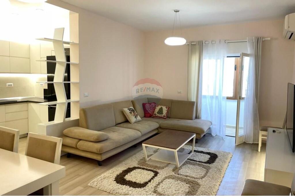 APARTAMENT 2+1+2 PER QIRA NE QENDER!.