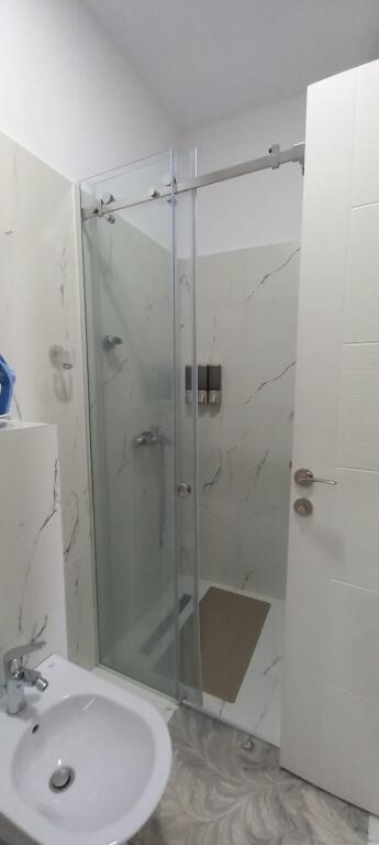 Apartament modern me qira 2+1+2 – Zona Oxhaku