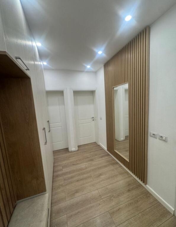 Apartament 1+1 me qera tek Ish Restorant Durresi (600 Euro)