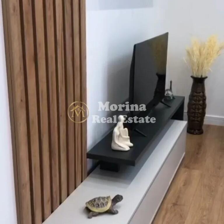 Affitto, Appartamento 2+1+2, 5 maggio, Via 5 maggio, 800 euro/mese