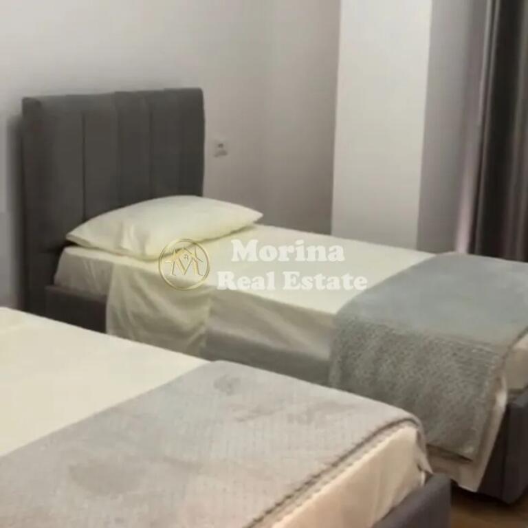 Affitto, Appartamento 2+1+2, 5 maggio, Via 5 maggio, 800 euro/mese