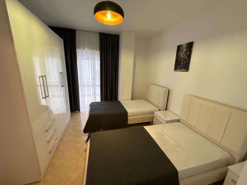 APARTAMENT 2+1+2 TUALETE PLAZH KOMPLEKS EKA AGFATEGJATE