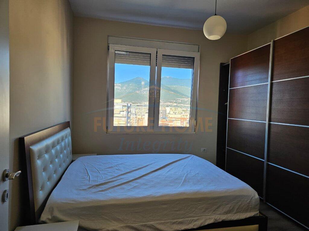Qera, Apartament 1+1+Post Parkimi, Qendër, Tiranë.