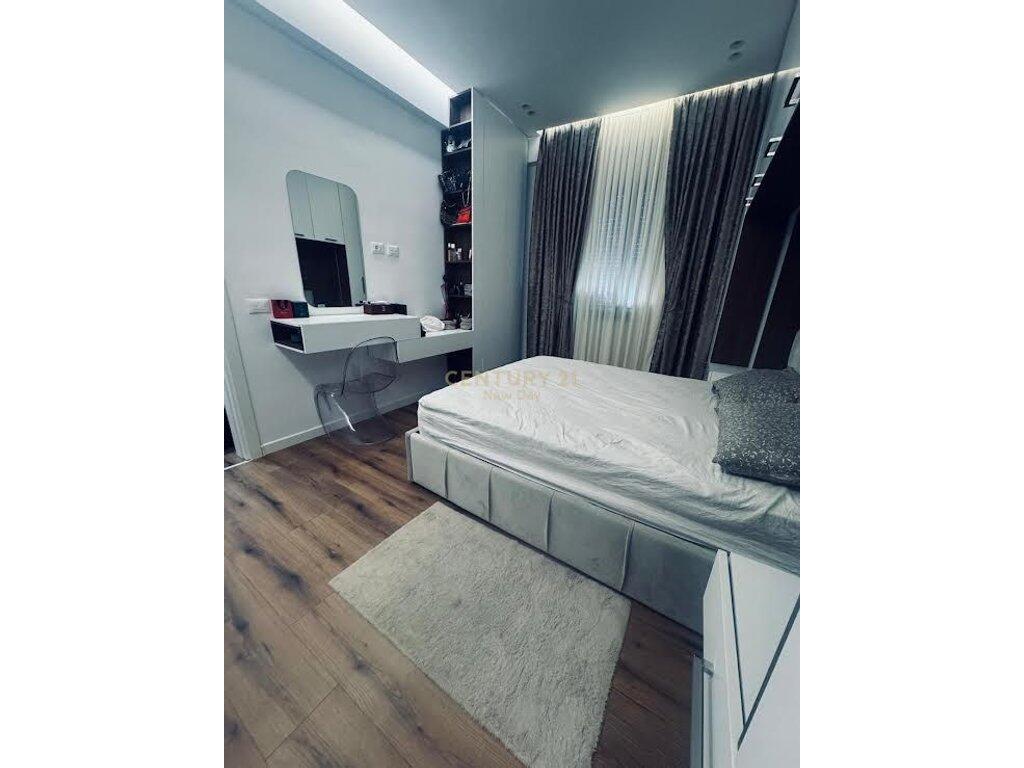 Opportunità. Appartamento 3+1+Posto auto presso il residence Kodra Diellit 2
