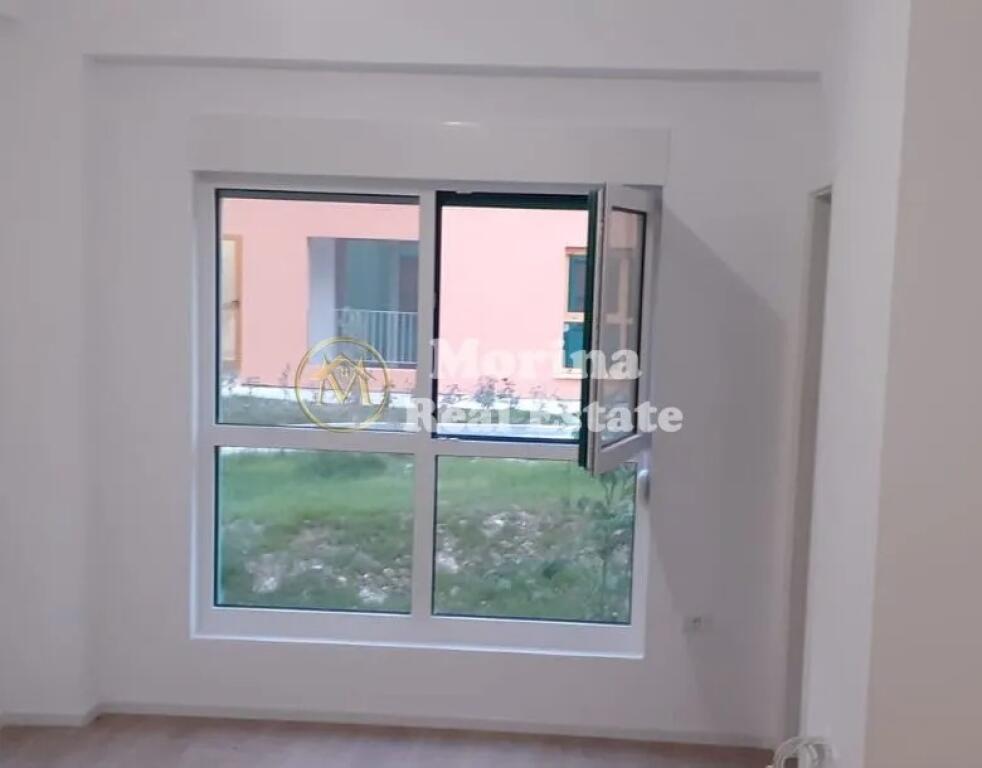 Affitto, Locale Commerciale, presso il Complesso Mangalemi, 250 euro/mese.