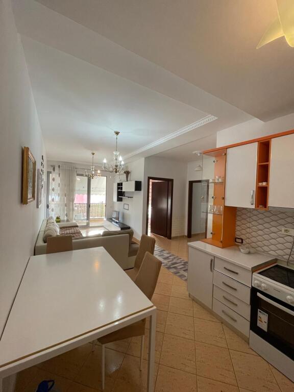 Apartament me qera ne zonen e Freskut