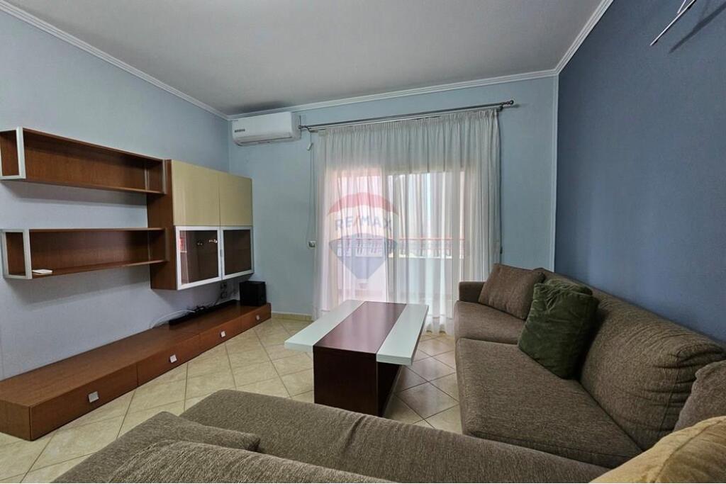 Apartment 2+1 for rent at Mine Peza !