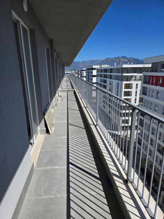 Apartament 2+1 ne shitje Kompleksi Univers City Tirane