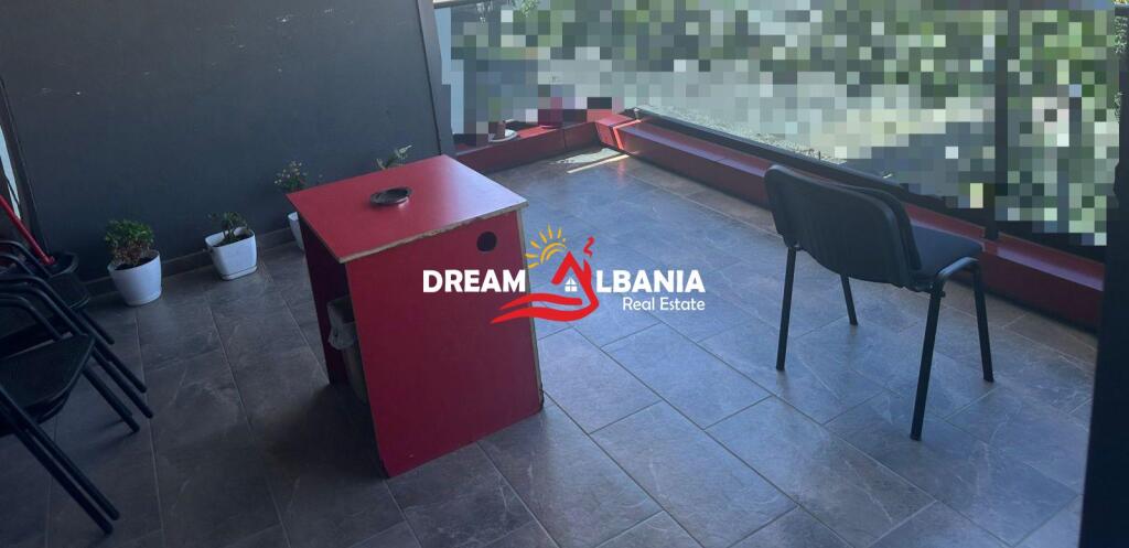 Ambjent 2+1 bosh per qera prane Fushes Sportit ne Ali Dem, Tirane (ID 42611351)