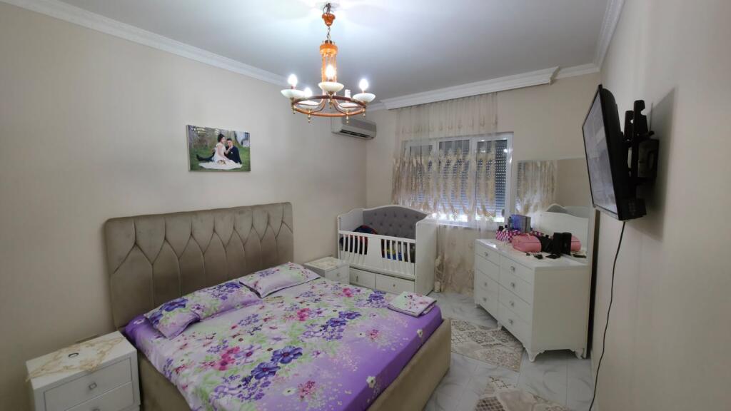 Shitet Apartament ne qender