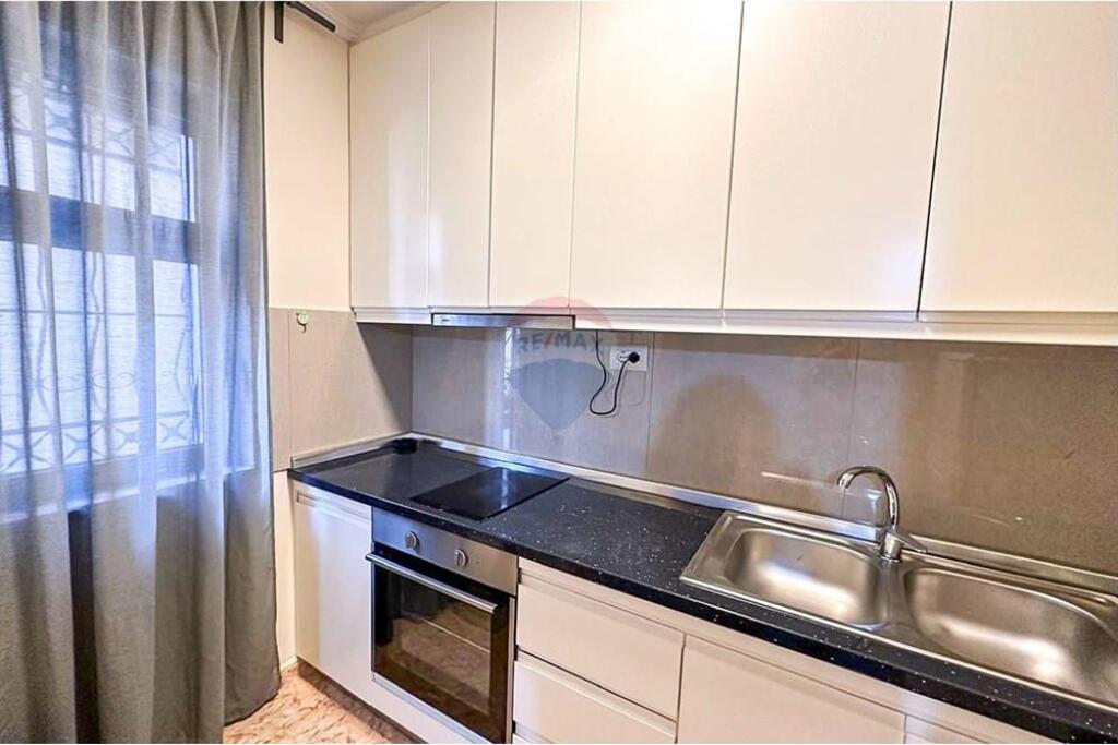APARTAMENT 2+1 ME QIRA - GARDA, ISH BLLOKU
