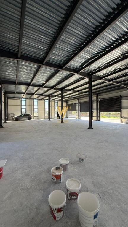 WAREHOUSE OF 1,000 M2 FOR RENT IN LAKNAS, NEAR RINAS 4,000 EURO