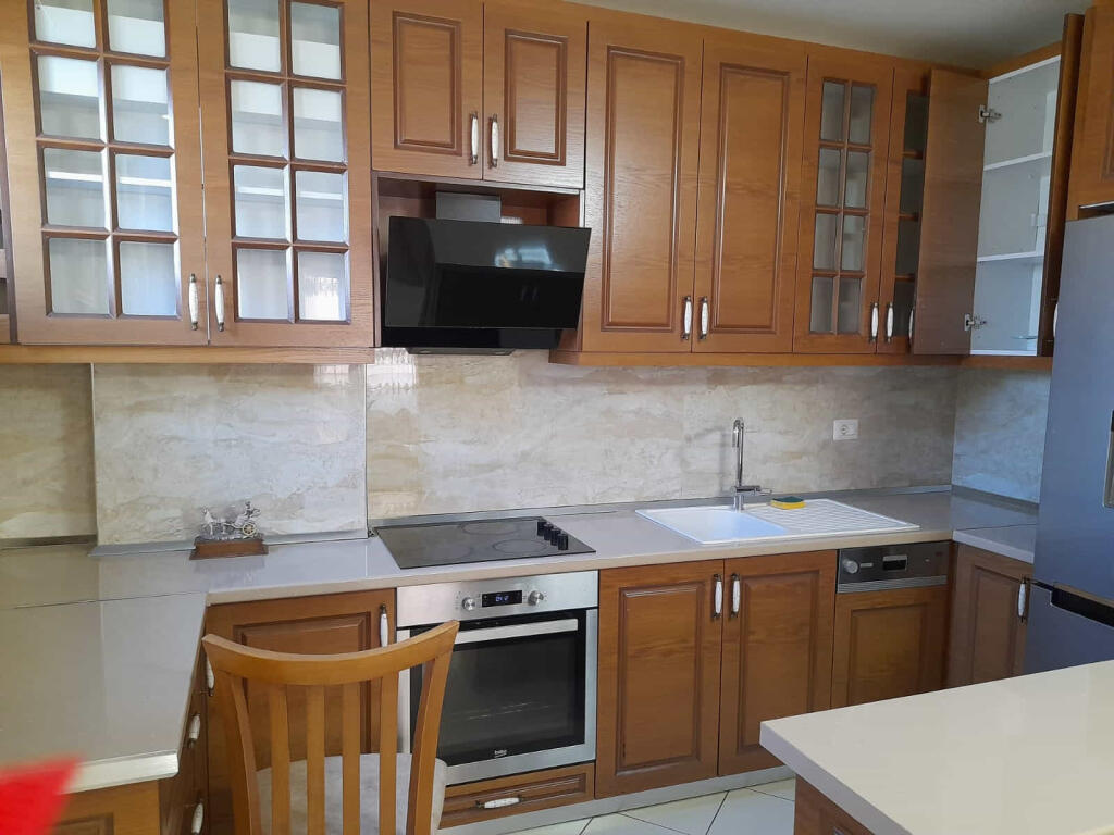 Apartament Me Qera 2+1 Ne Fresk ( ID B2201494) Tirane