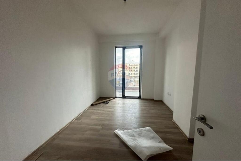 APPARTAMENTO 2+1 PER UFFICIO, VIA KAVAJES..