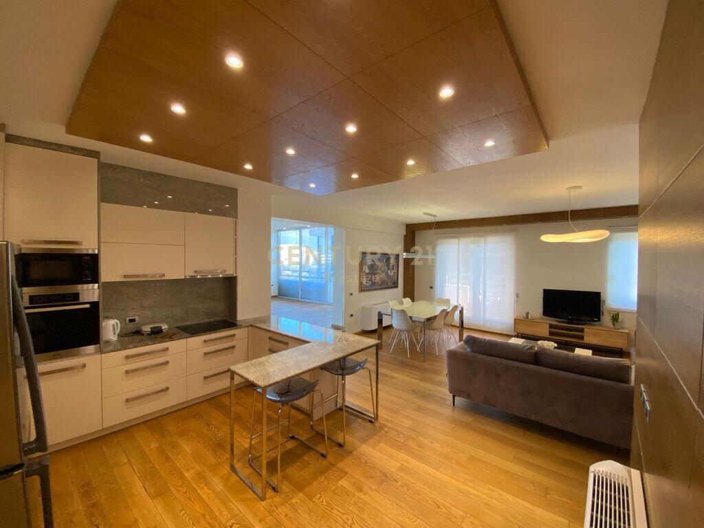 JEPET ME QIRA Penthouse 4+2+3 + 2 POSTE PARKIMI, RRUGA E ELBASANIT, TIRANE!