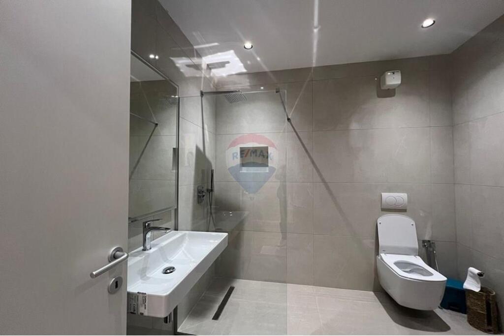 *Jepet Apartament -- Për Qira -- Kopshti Zoologji*