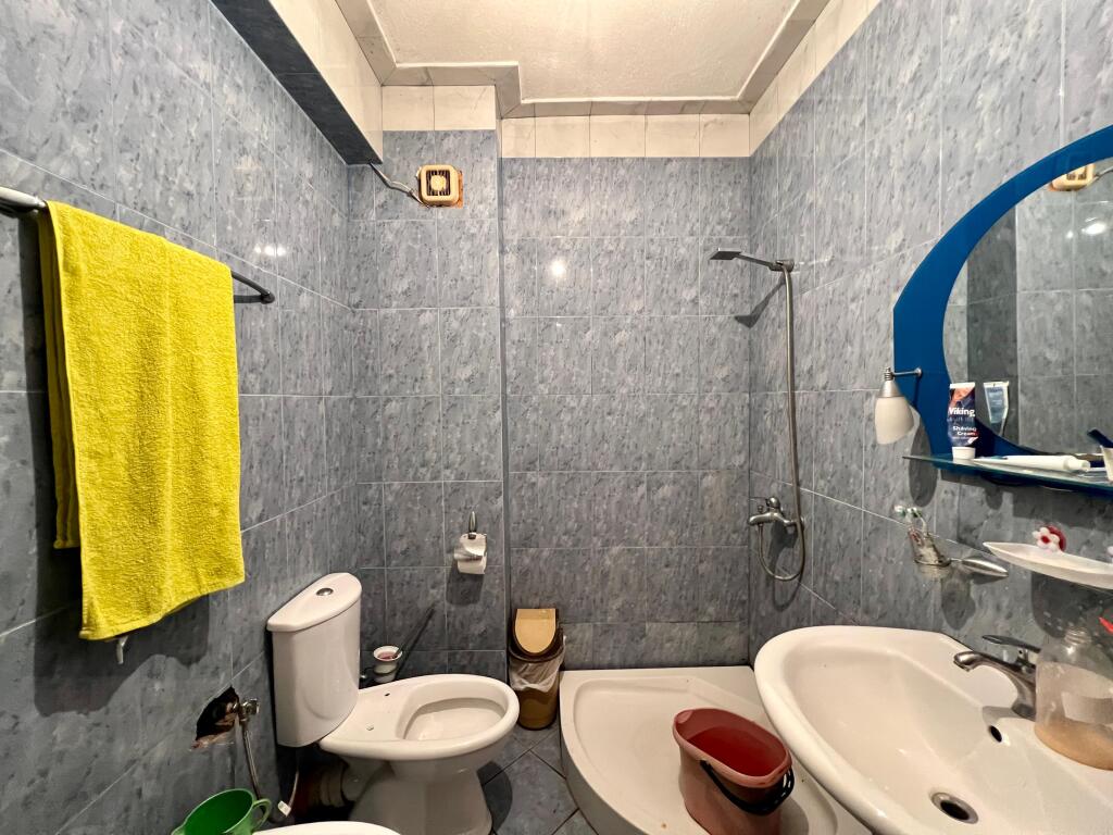 Shitet, Apartament 2+1+Ballkon, stadiumi ”Gjorgji Kycyku”- Pogradec.