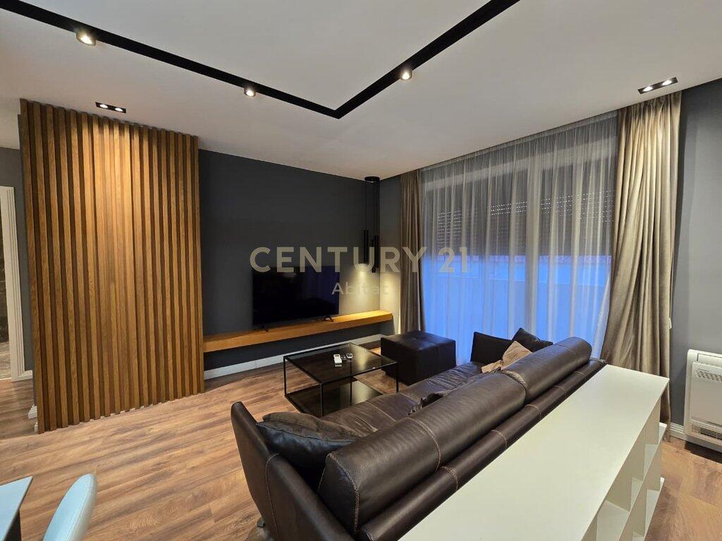 For Rent – Premium 2+1 Apartment with Veranda and Parking Space in the Center of Tirana!