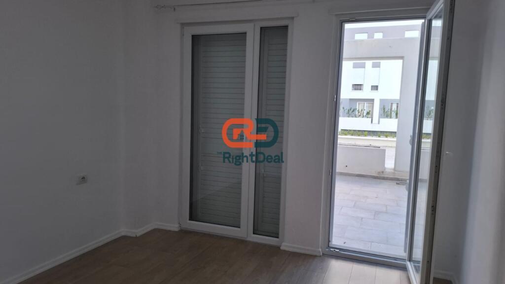 A Univers City, Appartamento 2+1 con Posto Auto in Affitto!!