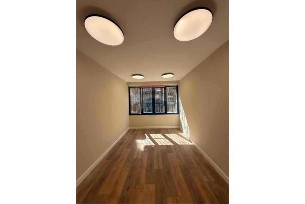 APARTMENT 2+1 EMPTY FOR OFFICES OF MARGARITA TUTULANI