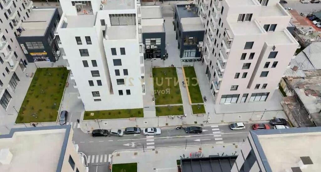 Jepet me qera ambient komercial per biznese te ndryshme