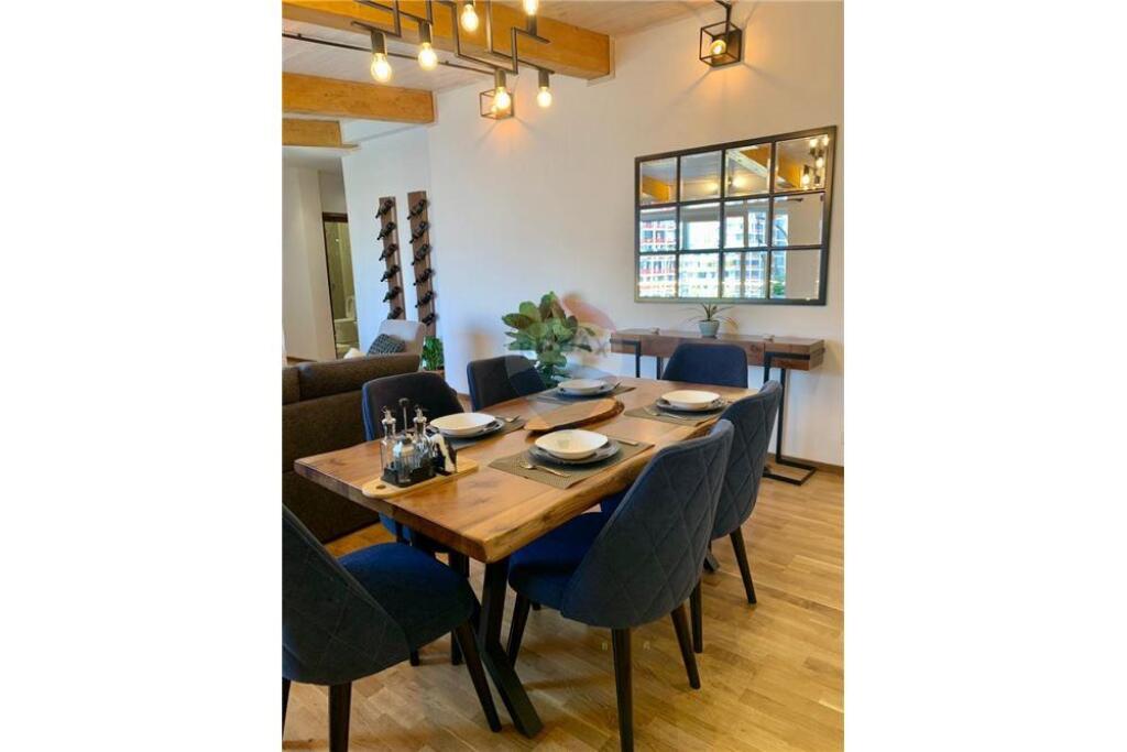 PENTHOUSE 2+1+2 PARKIME PER QIRA TEK LIQENI