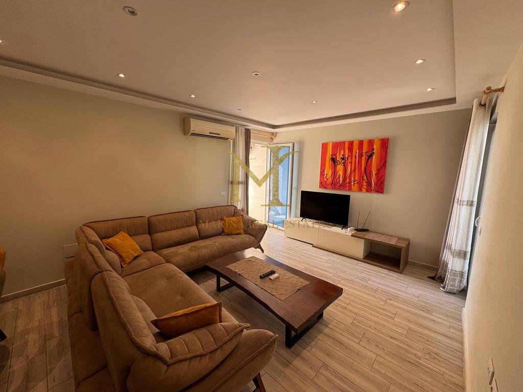 APARTAMENT 2+1 PAMJE DETI PLAZH DERI ME 1 QERSHOR