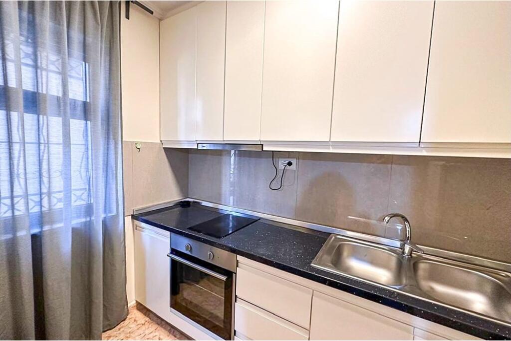 APARTAMENT 2+1 ME QIRA - GARDA, ISH BLLOKU