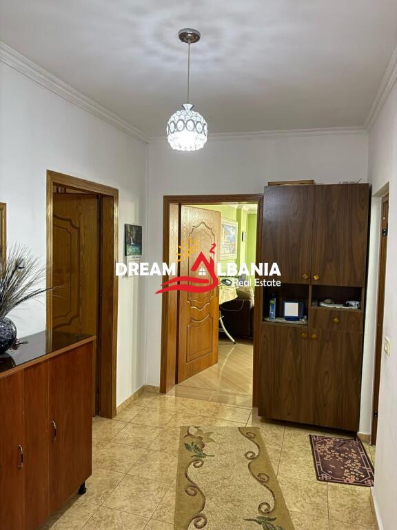 Apartament 2+1+2wc ne shitje prane spitalit Ushtarak ne Laprake, Tirane (ID 41212062)