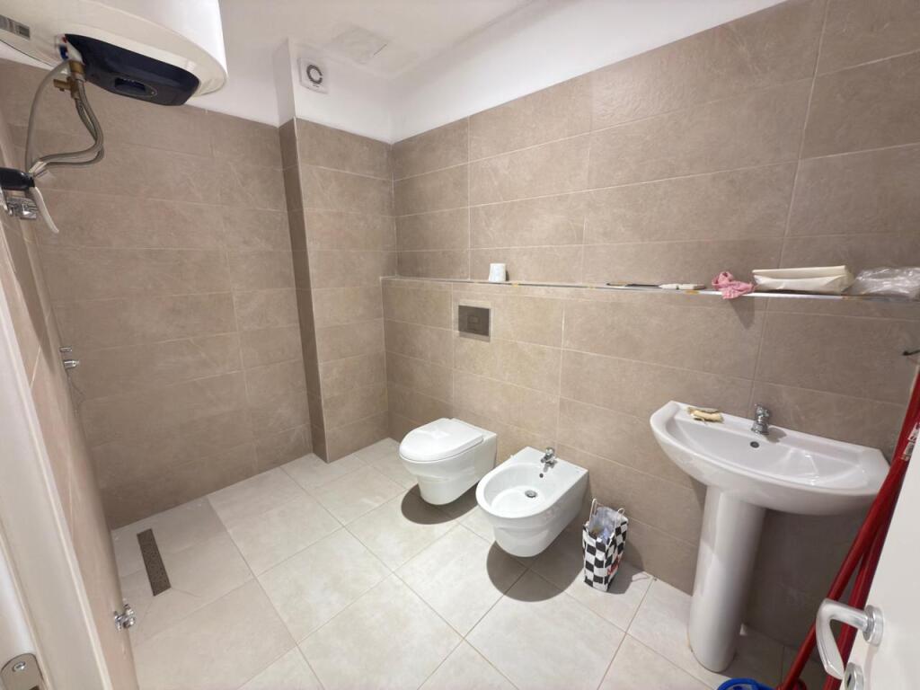 📢 Jepet me qira apartament 1+1, Shkolla e Kuqe