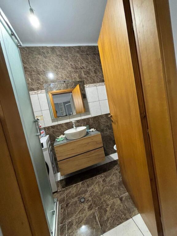 🏡 Jepet me Qira Apartament 1+1 , Rruga e Cipajve, Vlorë