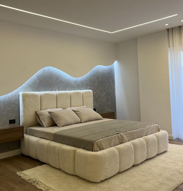 Shitet apartament 2+1+2 tek Rruga e Kosovareve