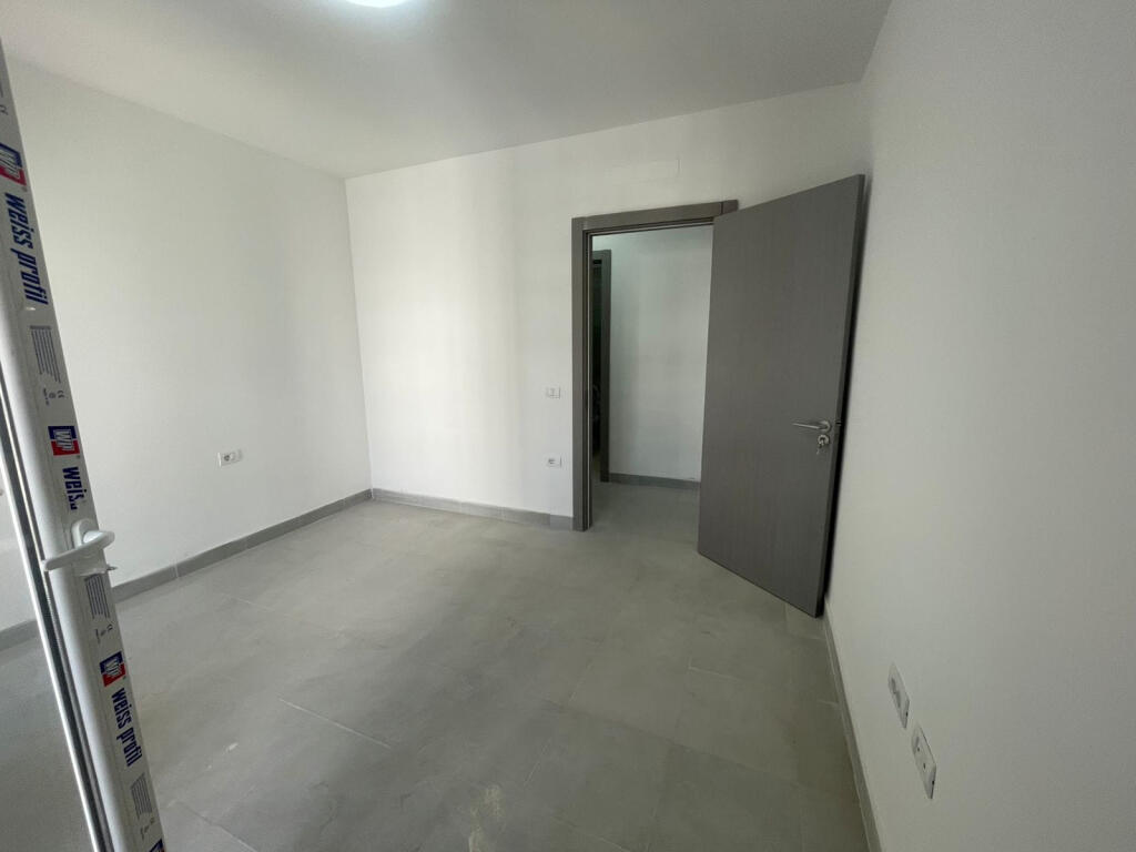 Appartamento in Affitto 3+1 a 5 Maji ( ID B230173) Tirane​