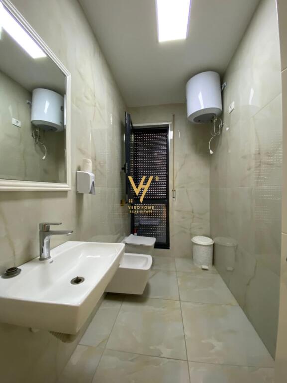 UFFICIO 317 M2 IN AFFITTO VIA BARRICATE 4.600 EURO