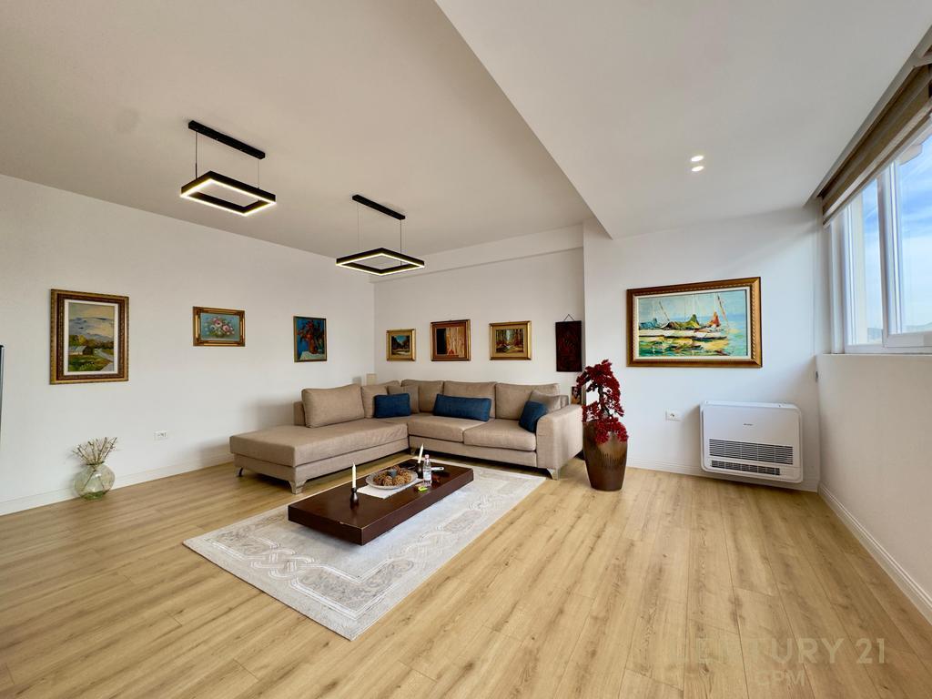 MODERN APARTMENT 2+1+2 NEAR THE NEW BOULEVARD!