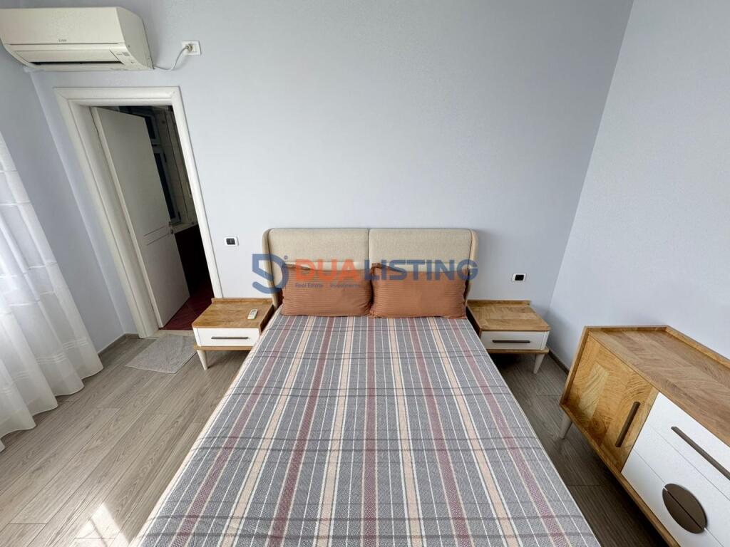 Appartamento 3+1+2 con posto auto disponibile vicino allo Zoo!