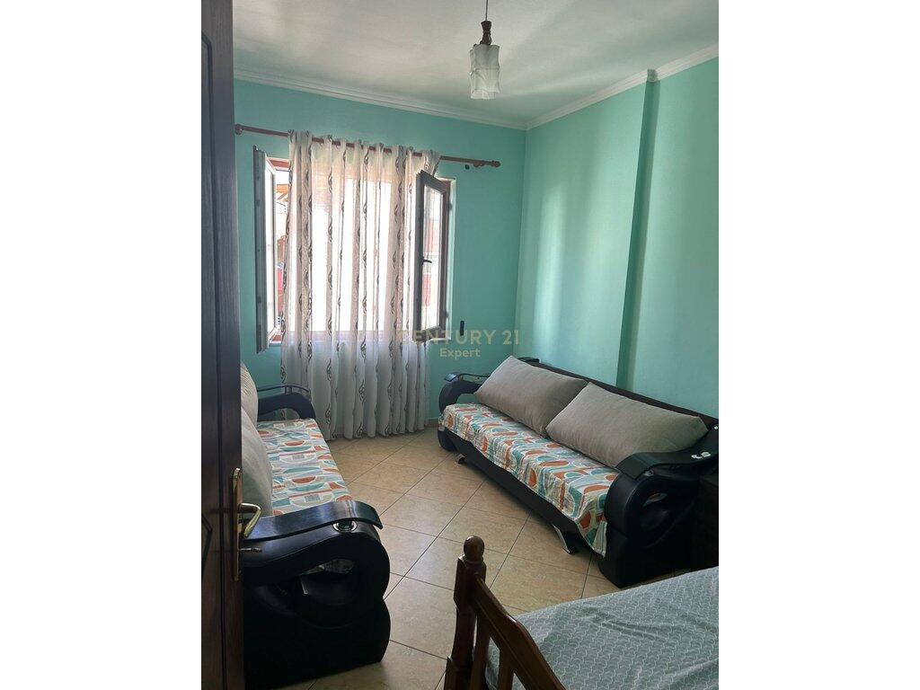 JEPET ME QIRA APARTAMENT 2+1+2  tek CASA ITALIA