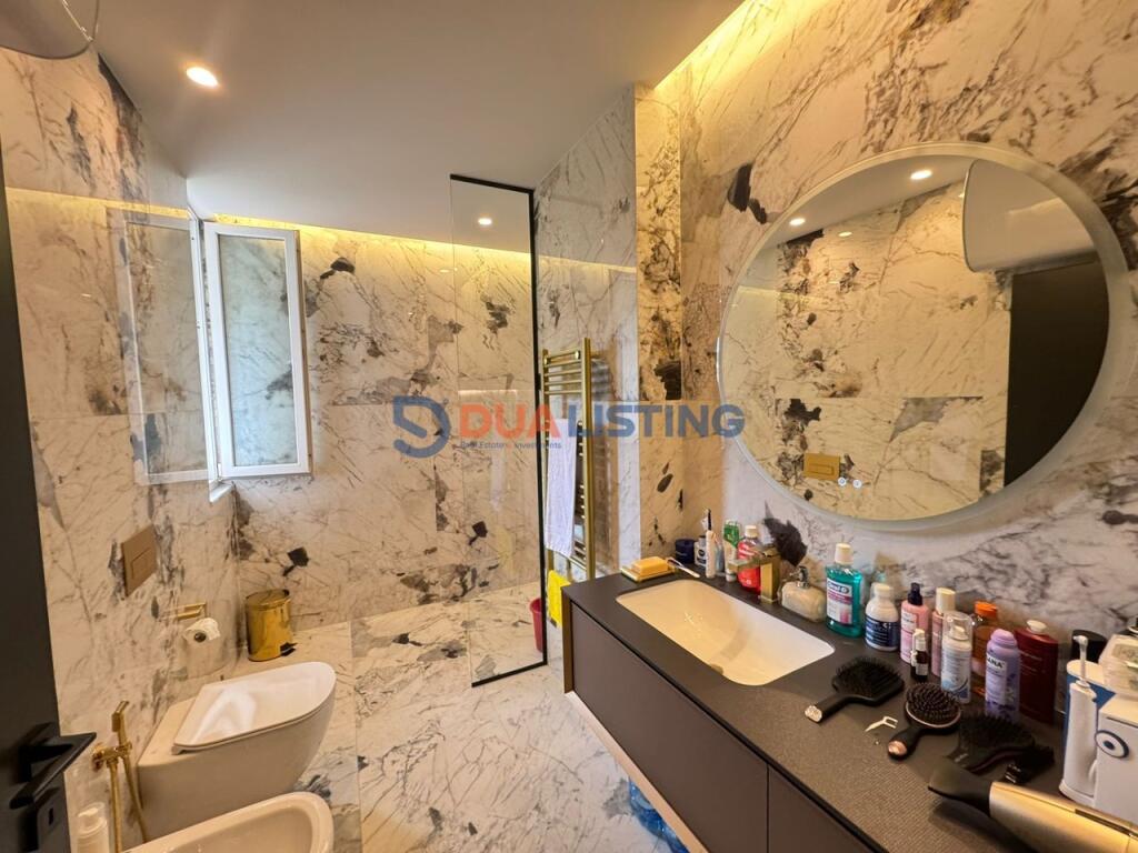 SHITET APARTAMENT 3+1+2 ME PAMJE NGA KOPSHTI BOTANIK !!