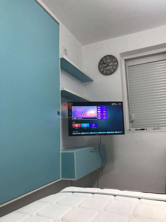 Rruga Ferit Xhajko, pre Tirana Bank, disponojme per Shitje Garsoniere me siperfaqe 20 m2 neto, ne nje pallat ekzistues, e rikonstruktuar totalisht, e mobiluar shume mire. Me hipoteke. E pershtatshme per investim.  Shitet 57000 Euro