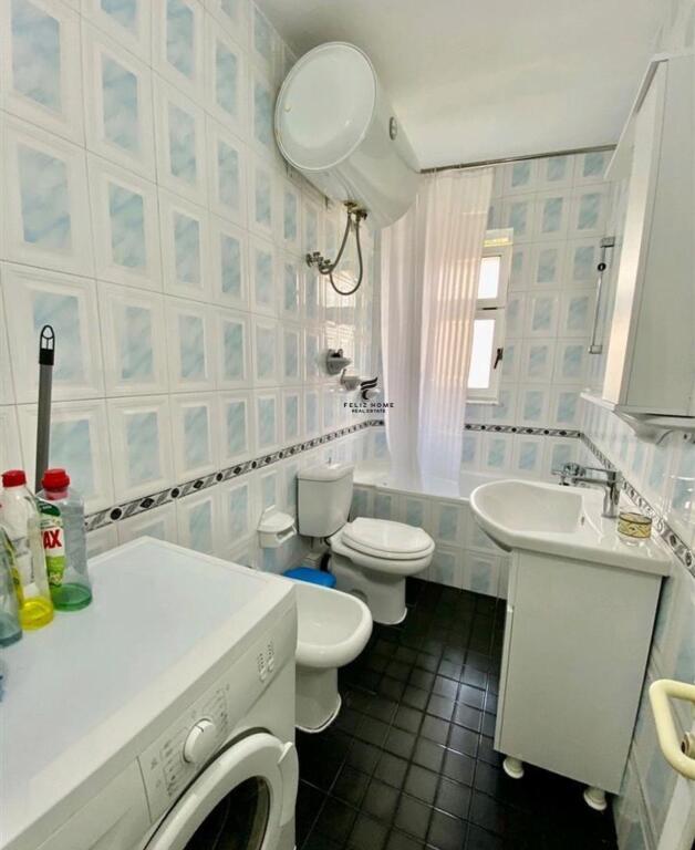 APARTAMENT ME QERA 2+1 RRUGA FORTUZI 700 EURO