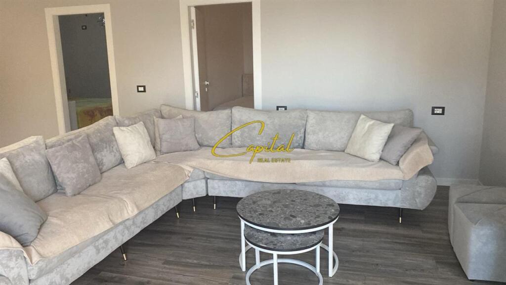 APARTAMENT ME QERA 2+1 PORCELANI 800 EURO