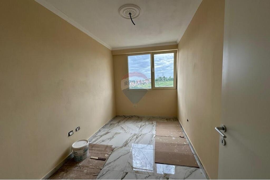 VENDESI APPARTAMENTO 2+1 , SHKOZE