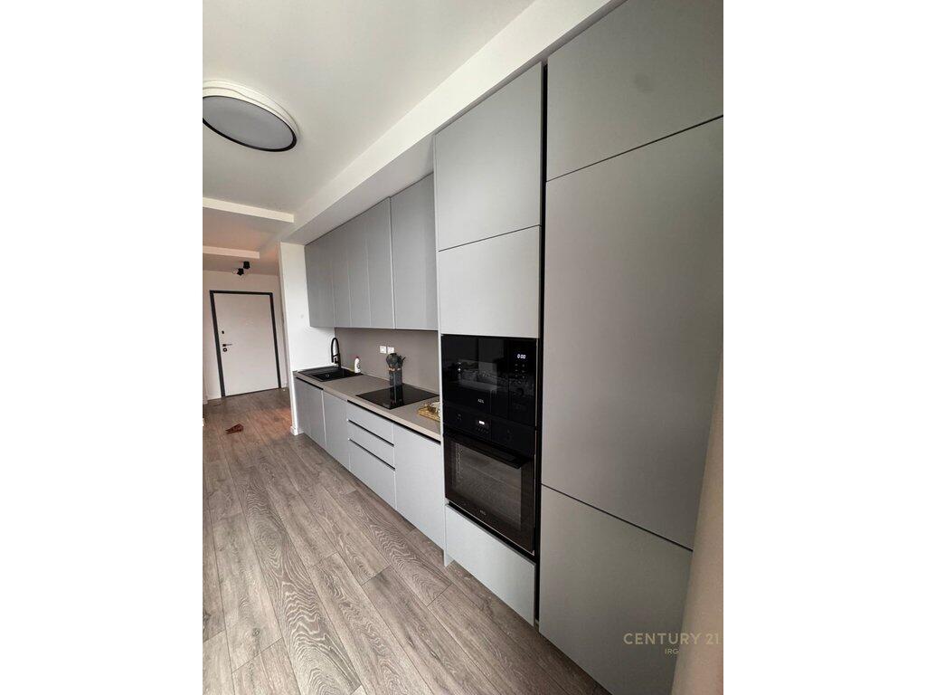 Jepet apartament ose zyre 2+1 me qira tek Lake View Residence! 1,650 € /Muaj