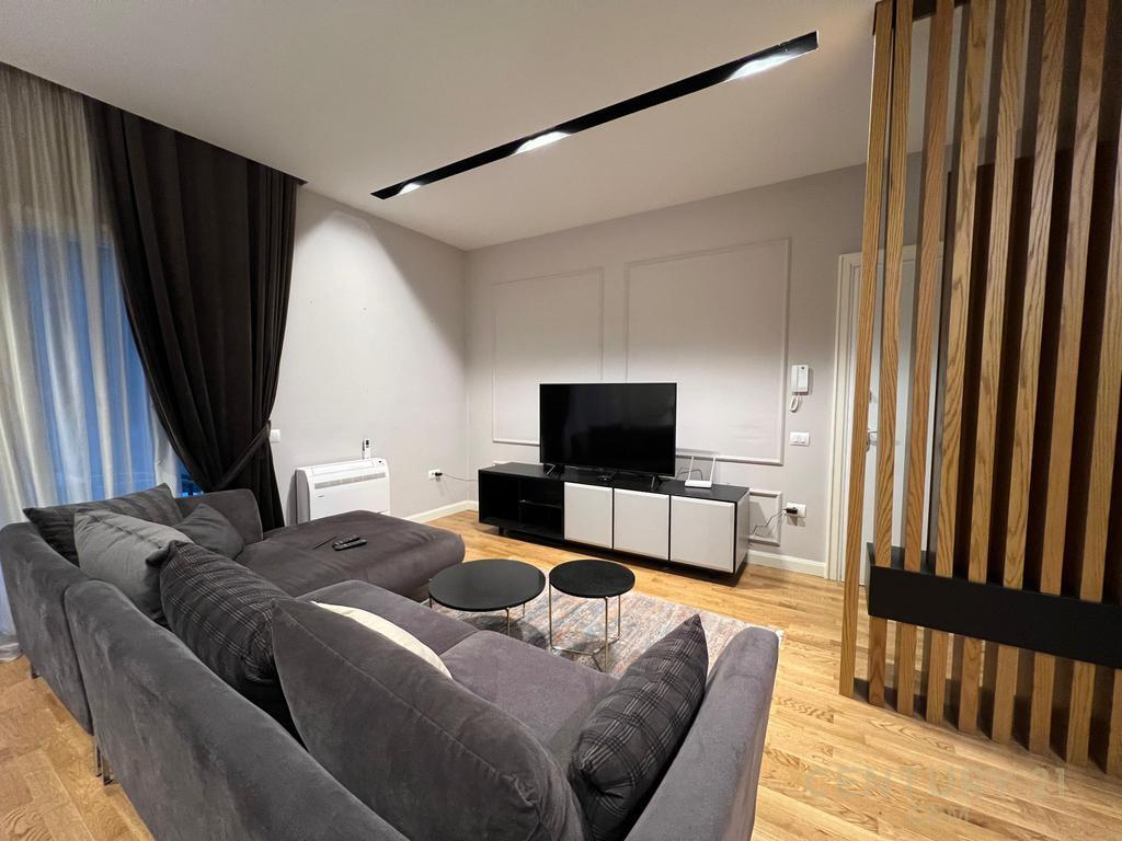 Apartament 1+1 per Qira tek Kopshti Botanik! 700 € /Muaj