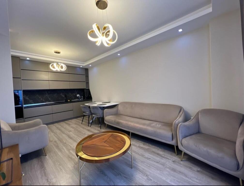 Apartament 2+1 per qera rruga panorama tek hipoteka