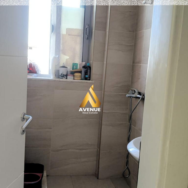 Shitet Apartament 1+1 ne Fresk, Tirane
