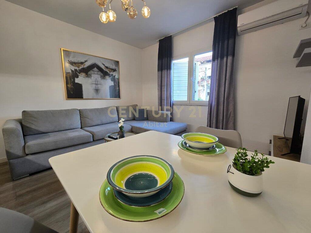 FOR RENT 1+1 APARTMENT AT WILLSON SQUARE