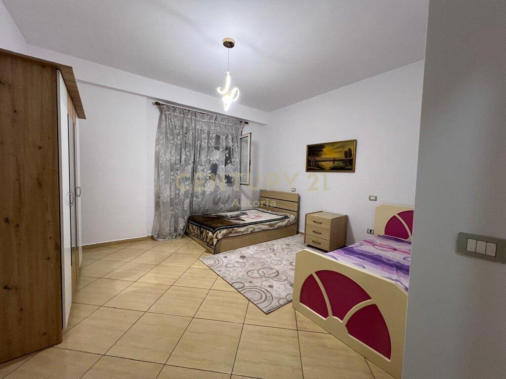 JEPET ME QERA APARTAMENT 2+1+2 PERBALL KOMPLEKSIT DELIORGJI