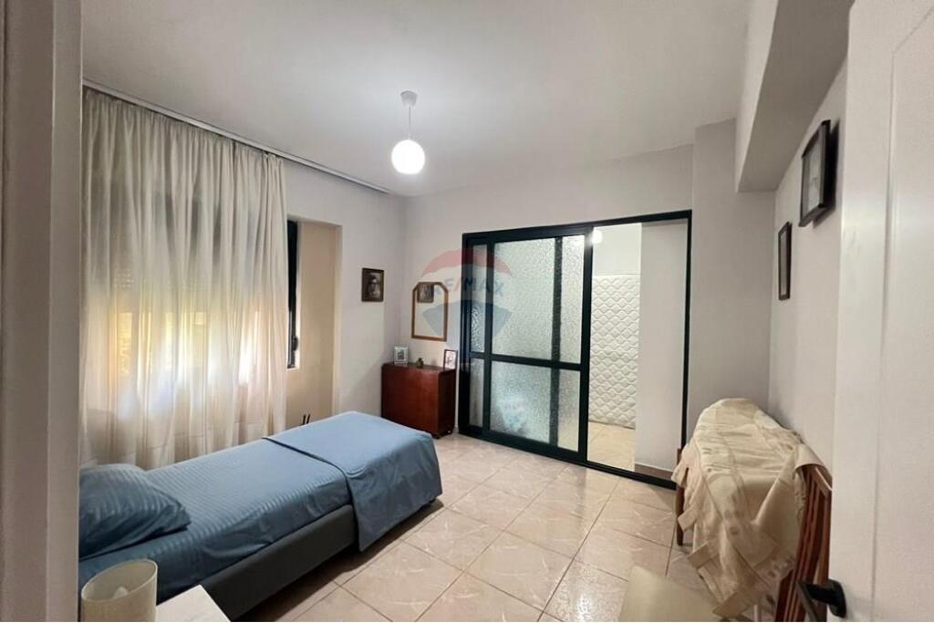 Jepet me qira apartament 2+1 Kopshtit Zoologjik !