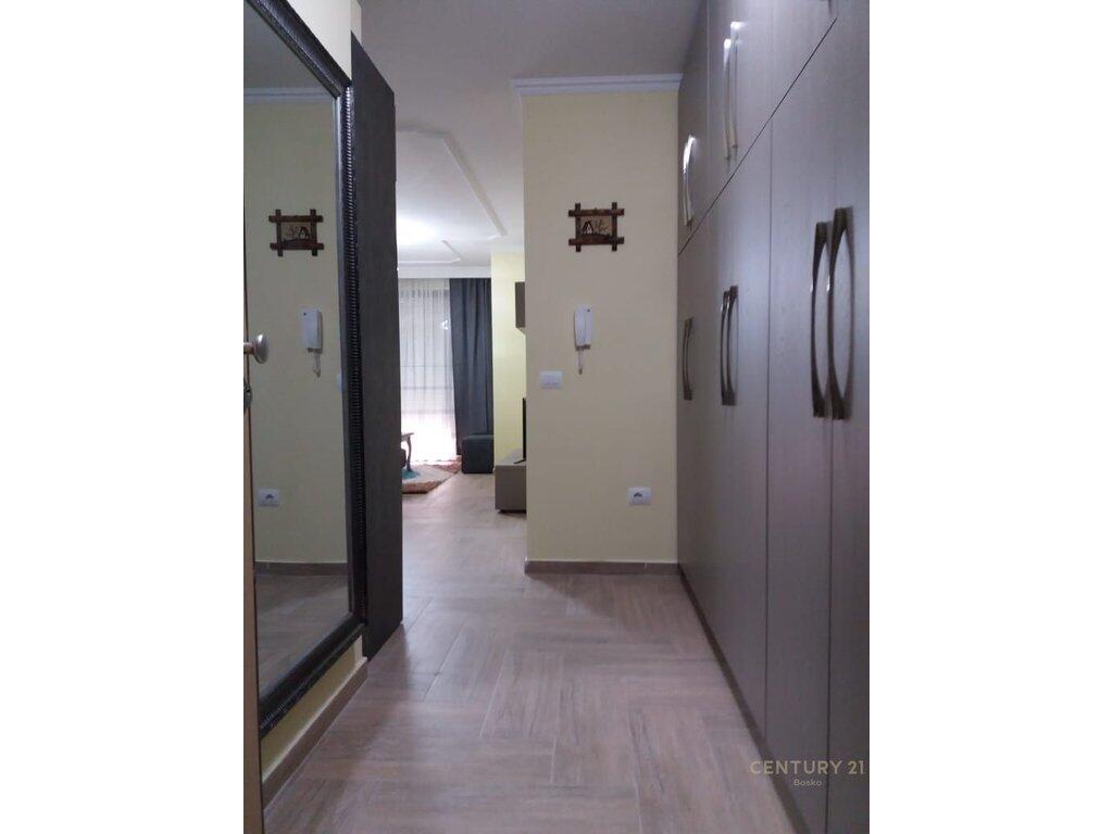 ME QIRA SUPER APARTAMENT 1+1 PRANE PROKURORISE SE TIRANES!